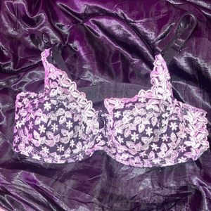 Never worn lace bra